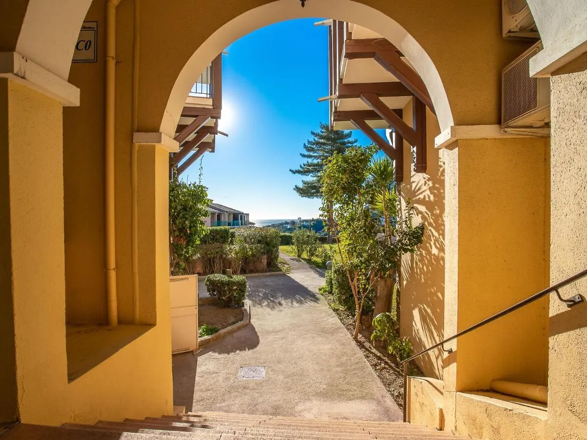 Apartment Village Cap Esterel - Le Village-65 By Interhome Saint-Raphaël
