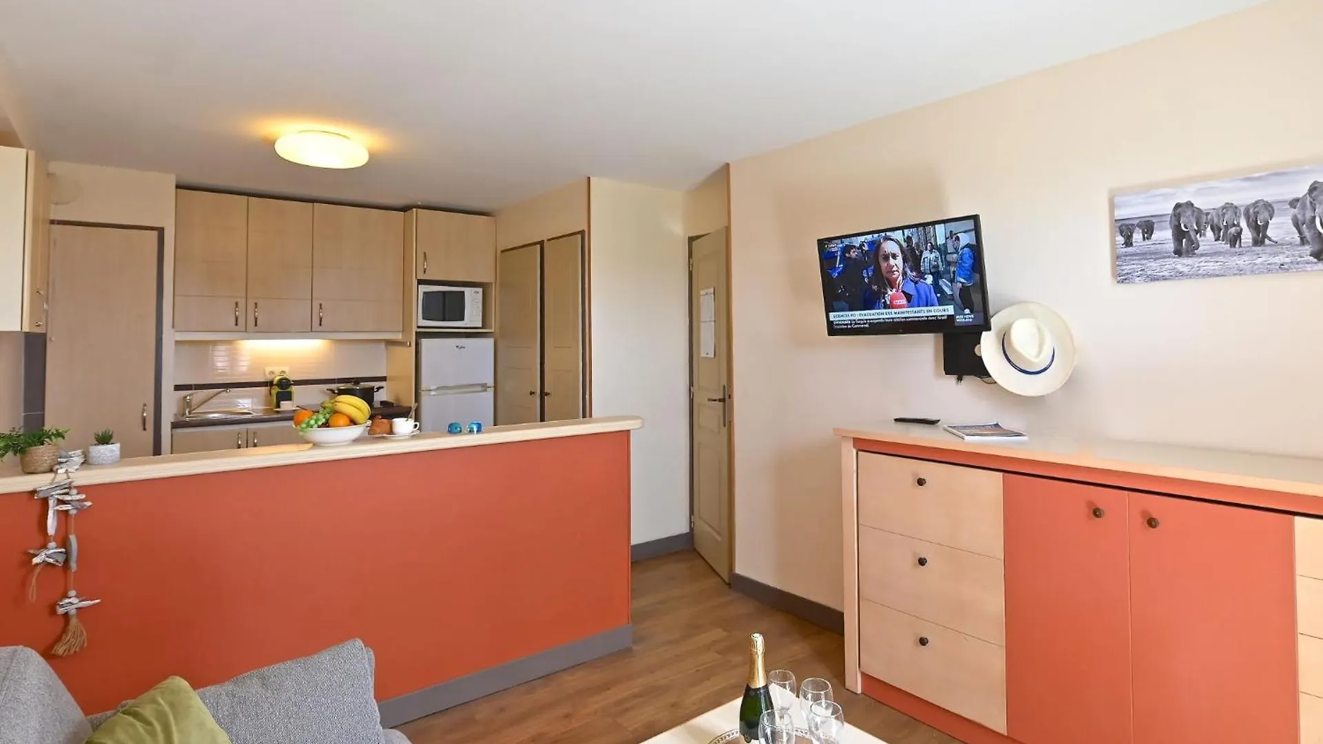 Apartment Village Cap Esterel - Le Village-65 By Interhome Saint-Raphael
