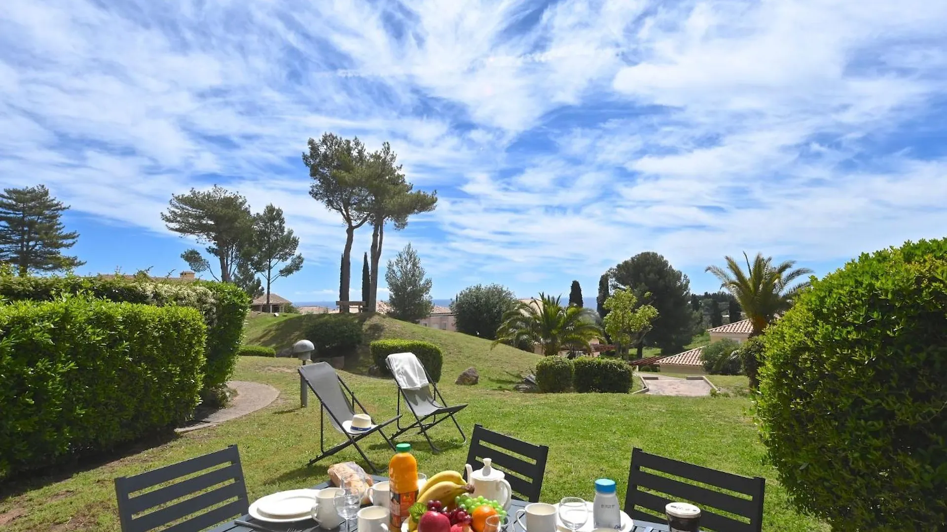 Apartment Village Cap Esterel - Le Village-65 By Interhome Saint-Raphaël