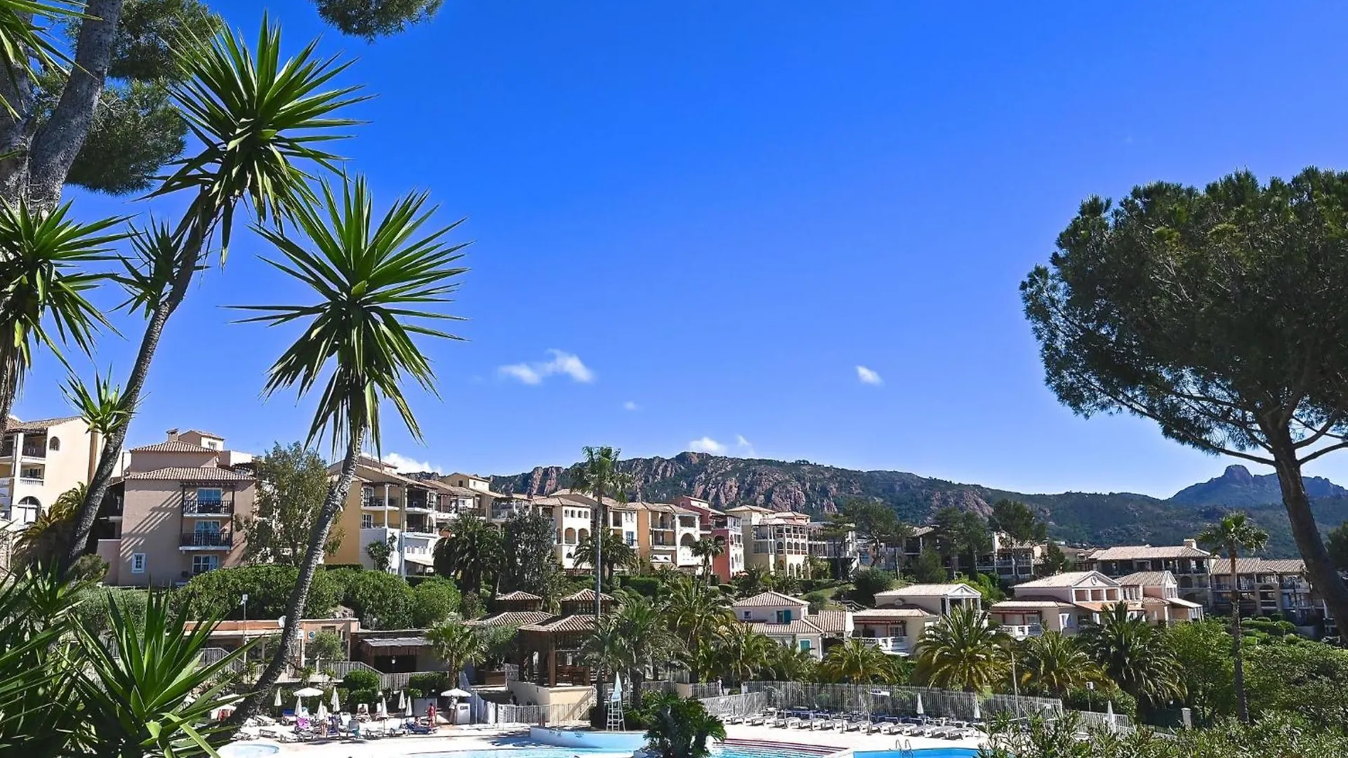 Apartment Village Cap Esterel - Le Village-65 By Interhome Saint-Raphael