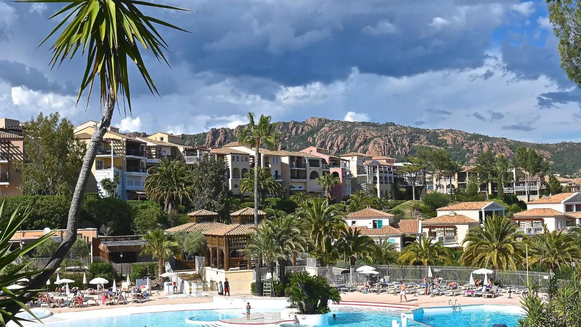 Apartment Village Cap Esterel - Le Village-65 By Interhome Saint-Raphaël